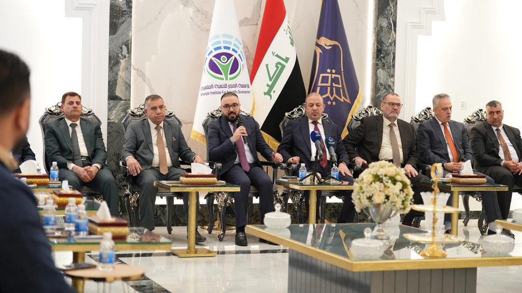 مؤسسة الخنجر تحتفي بإنجاز الدكتور مهند العيساوي وتؤكد التزامها بدعم الكفاءات العلمية