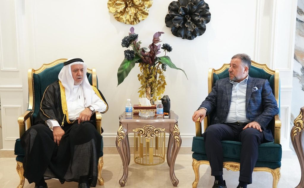 الشيخ الخنجر يستقبل وفد المجمع الفقهي ويبحث مستجدات الأوضاع المحلية والإقليمية