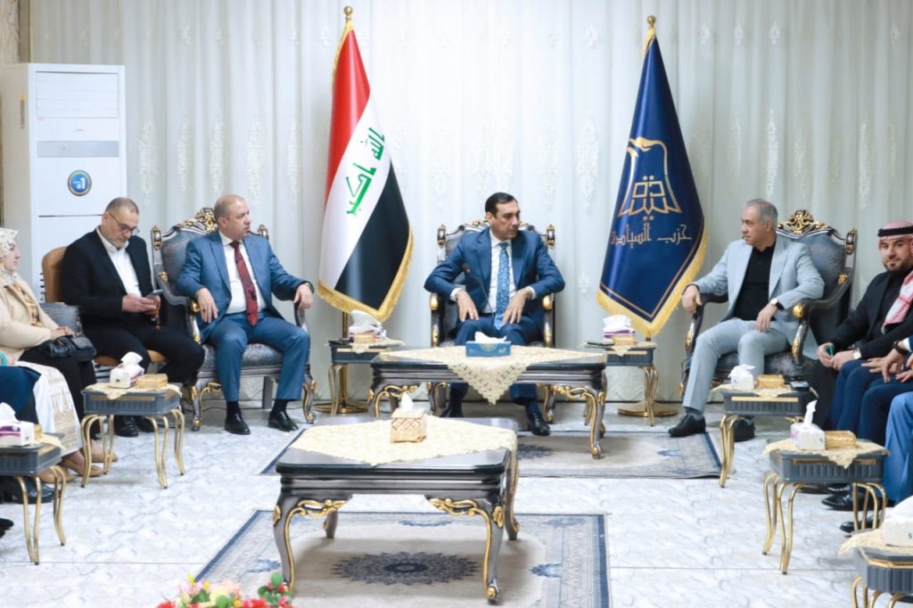 حزب السيادة يعقد اجتماعًا موسعًا في الأنبار لتعزيز التماسك الداخلي وتحديد الأولويات المستقبلية