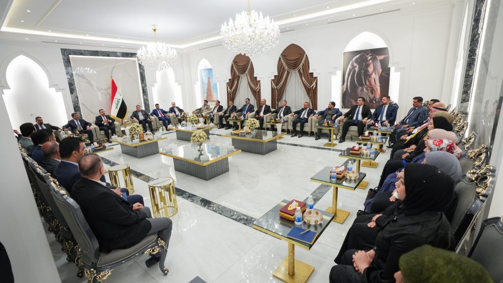 الشيخ خميس الخنجر يلتقي مرشحي تحالف السيادة في محافظة بغداد