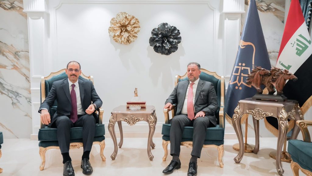 الشيخ خميس الخنجر يستقبل رئيس الاستخبارات التركية ويبحث معه تعزيز آفاق التعاون بين البلدين