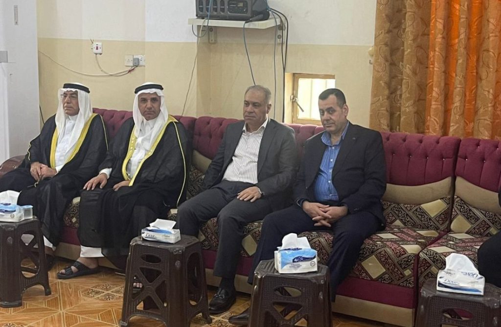 الدكتور خميس السعد يقدّم واجب العزاء لعدد من عوائل الأنبار