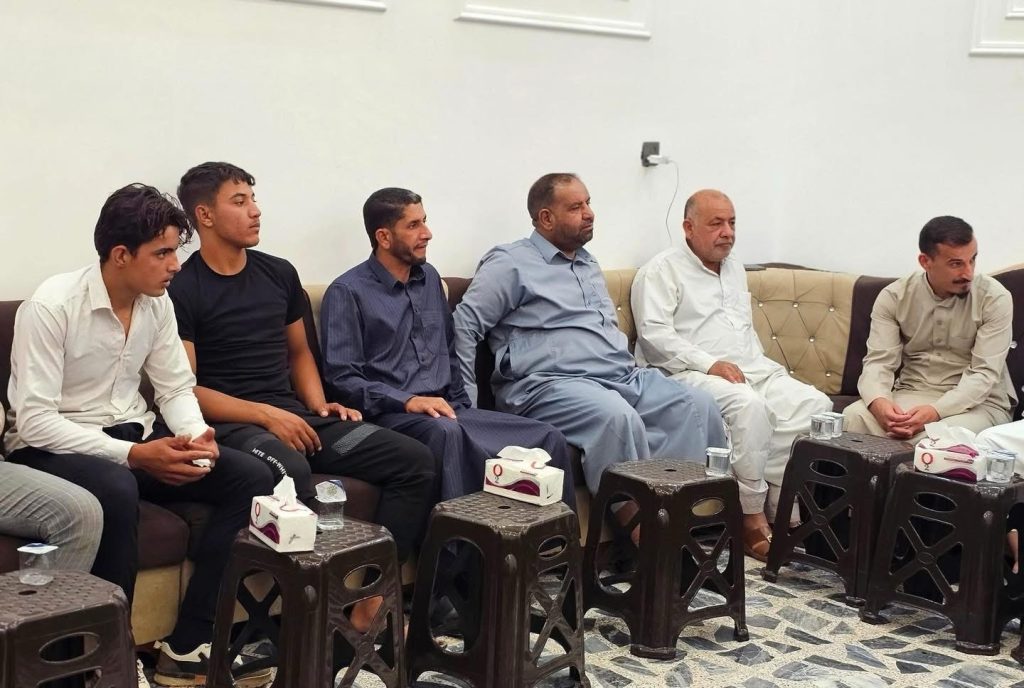 مواطنون يؤكدون دعمهم للحقوقي محمد أحمد علي اللويزي وثقتهم بمسيرته الانتخابية