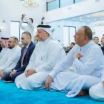 الشيخ خميس الخنجر يؤدي صلاة الجمعة في جامع العيثاوي بالدورة ويؤكد على دور المساجد في ترسيخ الوحدة ونبذ التطرف